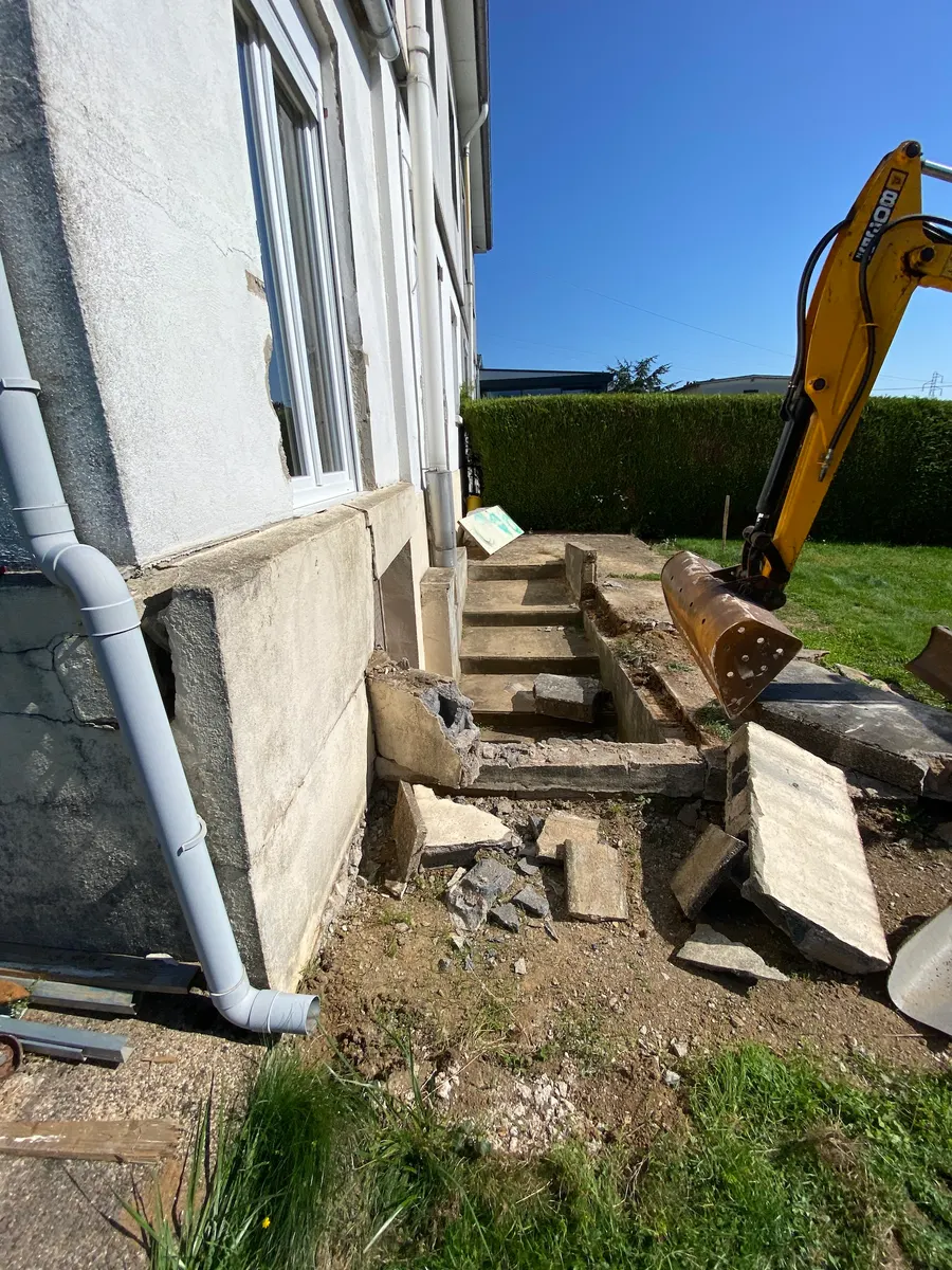 Deux dalles en béton à Neufchef